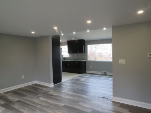 4607 Clubvue Dr, Pittsburgh PA  15236-4803 exterior