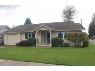 2102 Carmel Ave, Eugene, OR 97401-5178