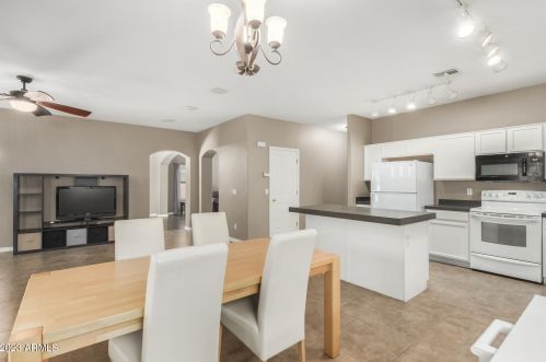15946 Port Royale Ln, Sun City AZ  85379-5151 exterior