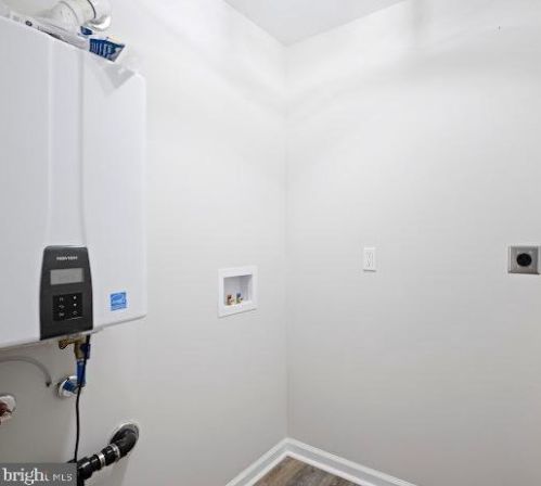 4 Whippoorwill Dr, Erial NJ  08081-9329 exterior