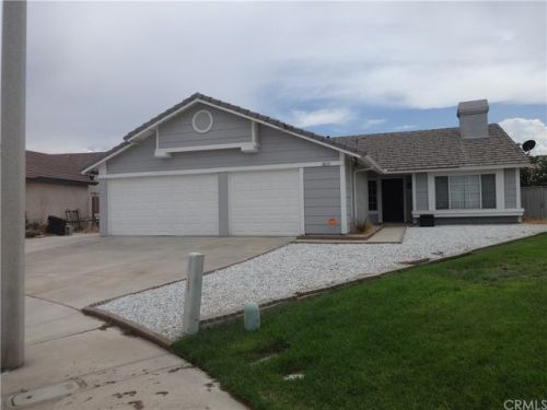14131 Piedmont Dr, Victorville, CA 92392-5428
