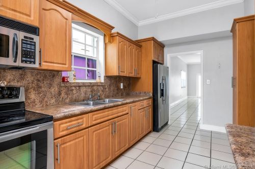 4448 9th Ct, Hialeah, FL 33013-2430