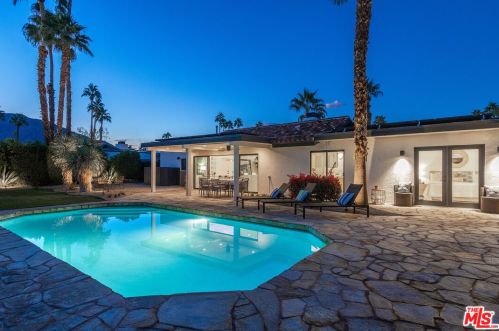 1055 Louise Dr, Palm Springs CA  92262-3241 exterior