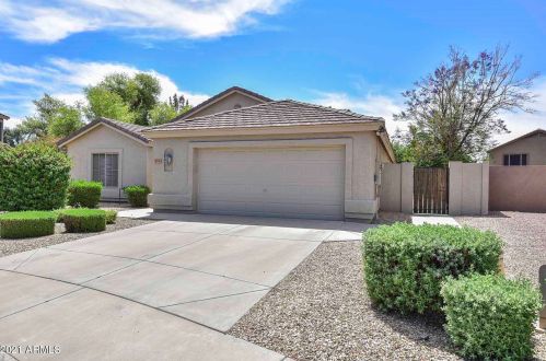 6751 Firebird Dr, Glendale, AZ 85308-8963