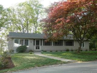 89 Glenrock Rd, Waterbury, CT 06706-2415