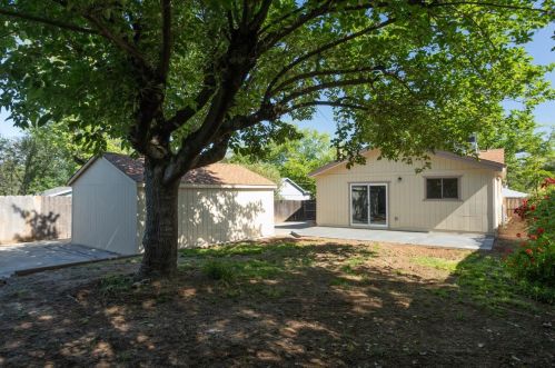 16 Midway Dr, Oroville CA  95966-3656 exterior