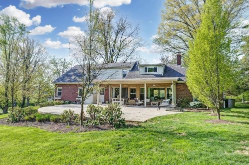 3260 Galbraith Rd, Cincinnati OH 45239-3903 exterior