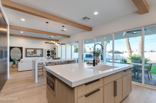 4232 31st St, Phoenix AZ  85016-5819 exterior