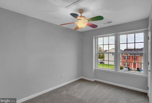 726 Blossom Dr, Hanover PA  17331-2078 exterior