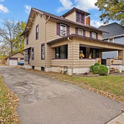208 Locust St, Wilmington, OH 45177-2375