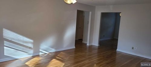 7 Luxoro Pl, Fairview NJ  07022-1510 exterior