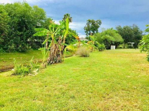 557 Lucero Dr, Fort Pierce FL  34983-8741 exterior