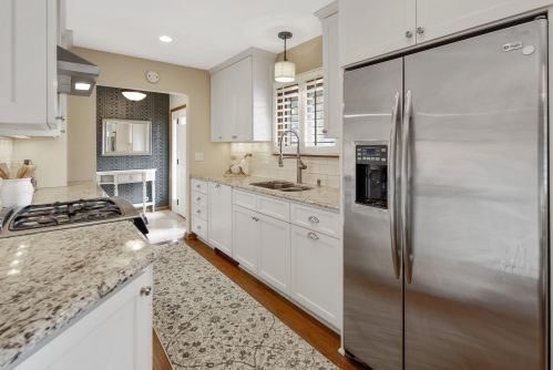 6808 Sally Ln, Minneapolis, MN 55439-1047