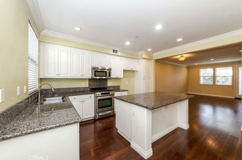 65 Walter Way, Buena Park CA  90621-8425 exterior