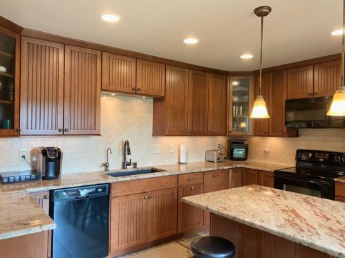 1930 Upper Vly Dr, West Jefferson OH  43162-9542 exterior