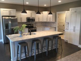 802 Seasons Dr, Ankeny, IA 50023