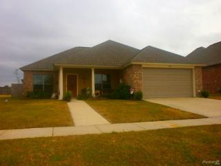 6608 Lakeridge Dr, Zachary, LA 70791-7455