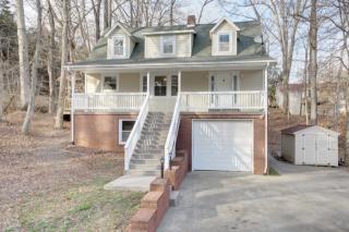 2259 Ermine Dr, Clarksville, TN 37043-5261