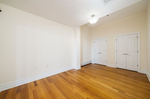 564 Gregory Ave, Union City NJ  07086-6002 exterior