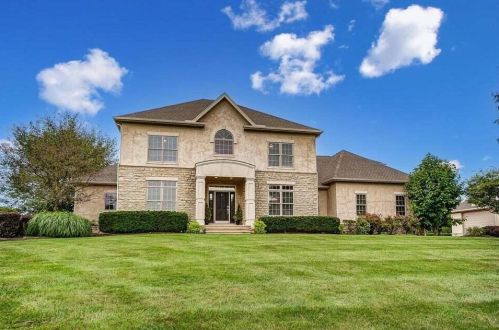 4176 Ashbury Dr, Carroll OH  43112-9418 exterior