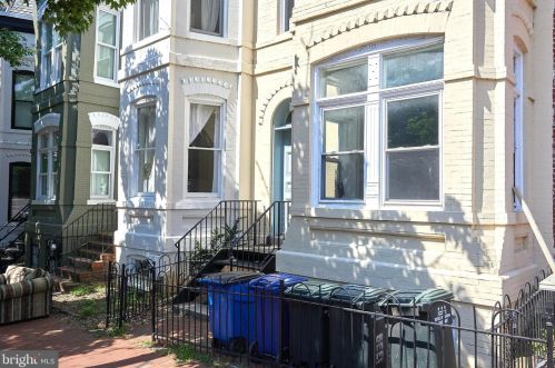 1330 35th St, Washington, DC 20007-2820