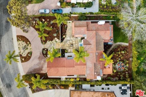 1208 Bel Air Dr, Santa Barbara CA  93105-4602 exterior