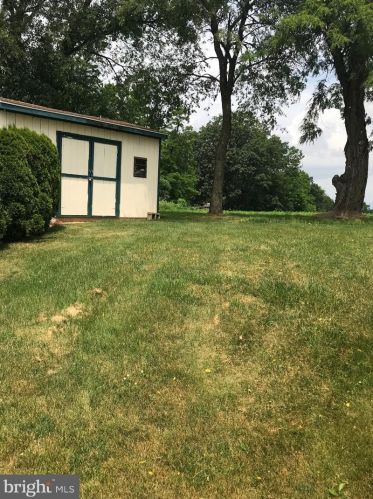 2 Courtney Dr, Lees Cross Roads PA  17257-8216 exterior