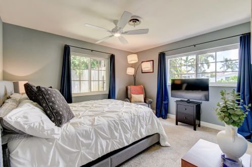 909 27th Ter, Boynton Beach FL  33435-7913 exterior