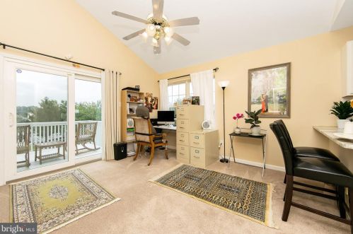 106 Alexander Rd, Beverly NJ  08010-3112 exterior