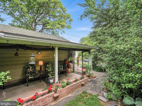 612 Beechwood Rd, Willow Grove PA  19090-1304 exterior