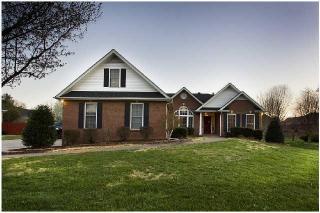 3174 Quincy Ln, Clarksville, TN 37043-6260