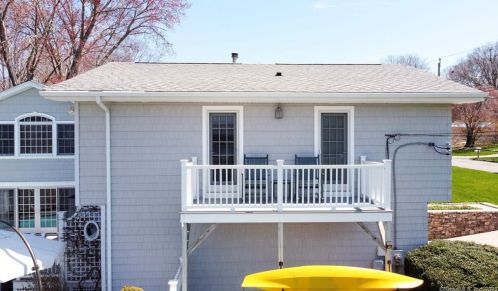 4 Donna St, Waterford, CT 06385-2512