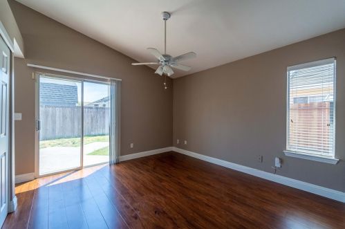 4924 Apple Farm Ln, Salida CA  95368-9000 exterior