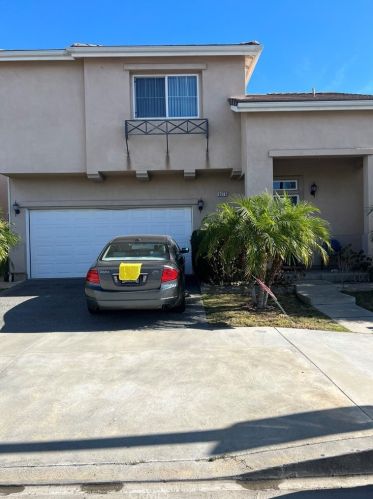 9076 Sylmar Ave, Van Nuys CA  91402-1912 exterior