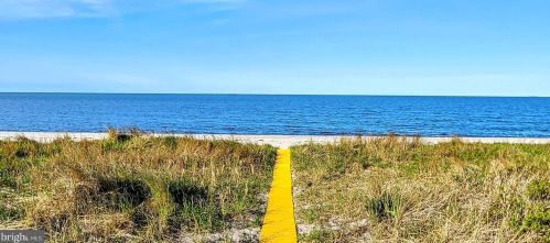 399 Bay Ave, Slaughter Beach DE  19963-4910 exterior