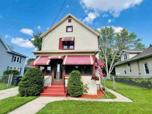 417 Grove St, Beaver Dam, WI 53916-1717