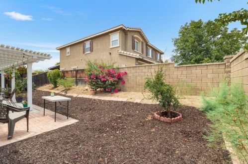 45008 Starina St, Lake Elsinore CA  92532-1515 exterior