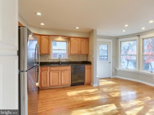 203 Paxtang Ave, Harrisburg PA  17111-1841 exterior