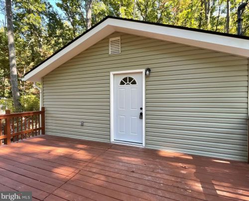 110 Red Maple Ln, Harpers Ferry, WV 25425-5977
