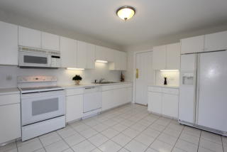 688 Heritage Hls, Somers Town, NY 10589-1973
