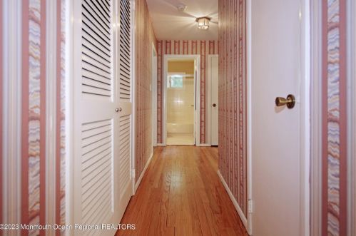 93 Poricy Ln, Tinton Falls NJ  07701-5312 exterior