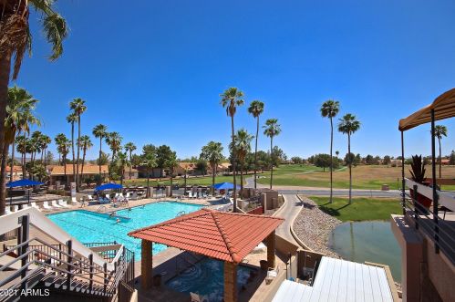 1717 Lindrick Dr, Chandler AZ 85249-5033 exterior