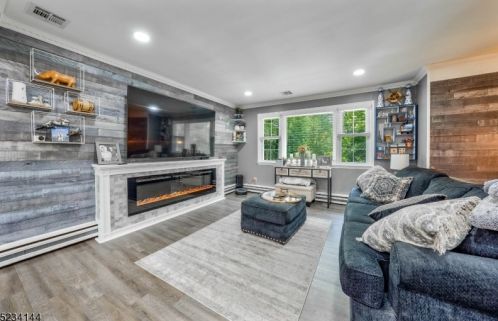 275 Grant St, Berkeley Heights NJ  07922-1142 exterior