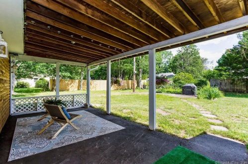 28 Talcott Rd, Glastonbury CT  06033-2919 exterior