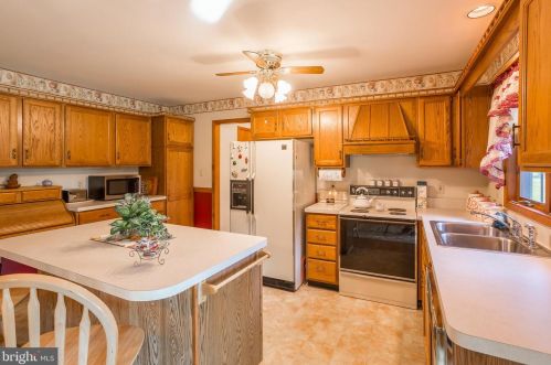 30805 Cypress Ln, Laurel DE  19956-3515 exterior