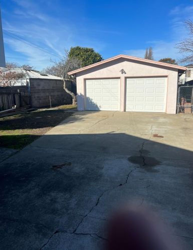 1117 Parker St, Berkeley CA  94702-2223 exterior