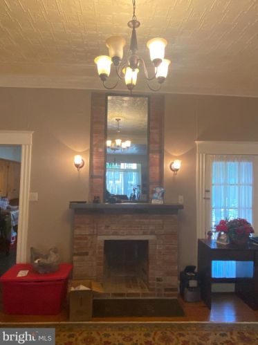 74 Main St, Glendon, PA 17948-2658