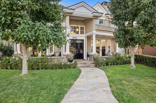 1921 Windward Ln, Newport Beach CA  92660-3816 exterior