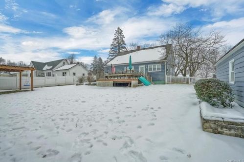 62 Highland Ave, Walden NY  12586-1035 exterior