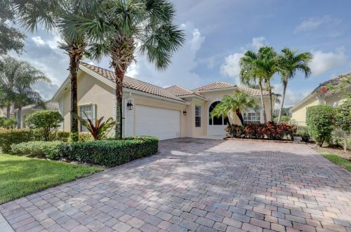 8302 Tobago Ln, West Palm Beach, FL 33414-7433